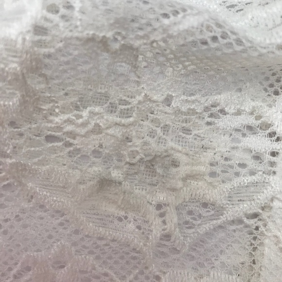 ‼️Price drop‼️‼️Adorable lace bodysuit!💞🌸💞 - Picture 7 of 7